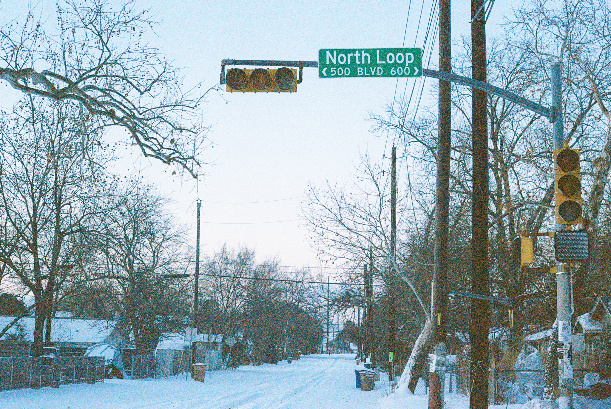 cross street of north loop and guadalupe
